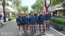 KIRAB PAMONG DALAM RANGKA MANGAYUBAGYA 80 TAHUN YUSWA DALEM SRI SULTAN HAMENGKUBUWONO X
